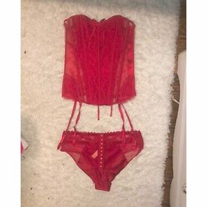 Victoria’s Secret Sexy Lace Up Corset & Mid Rise Cheeky M -NWT Retails $169